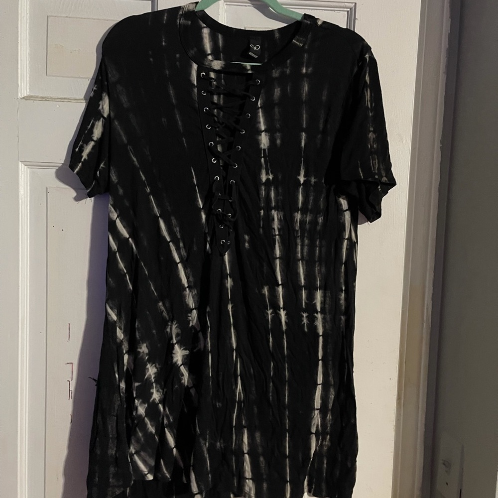 Windsor cross up t shirt dress